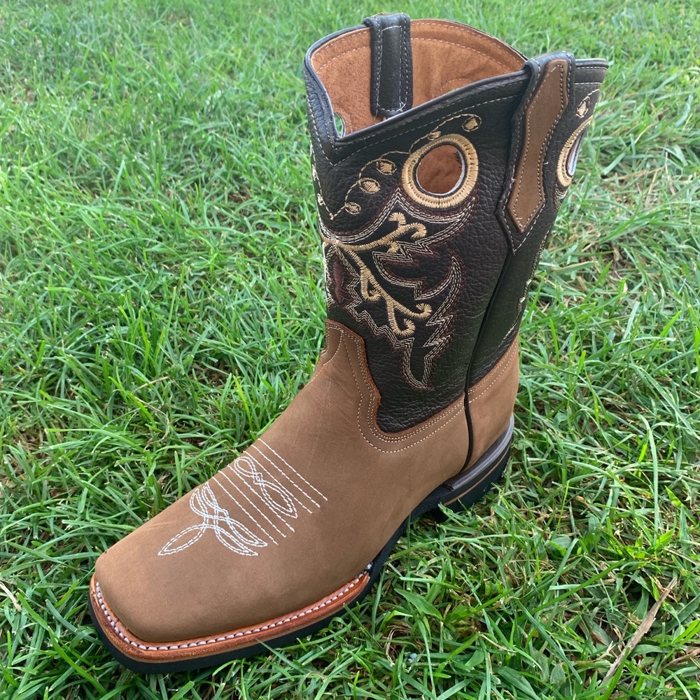 Ladies Western Rodeo Cowgirl Square Toe Boots Hazel Color Hand made in Mexico